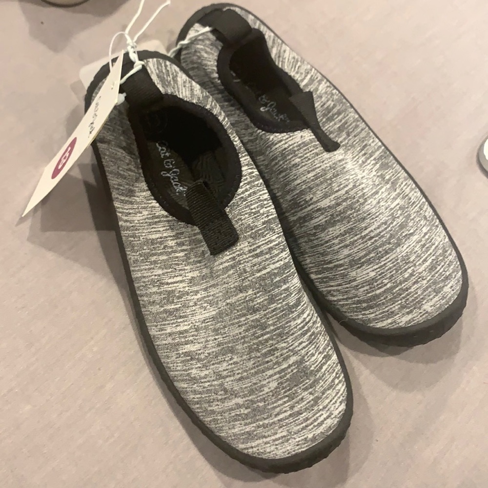 NEW Water/beach shoes